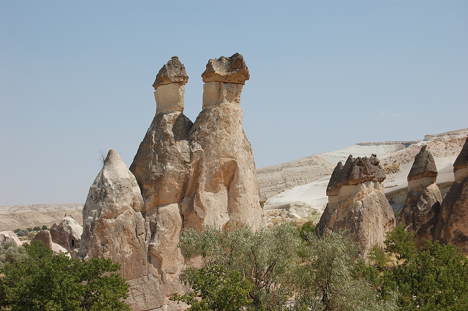 Tufowe grzybki w Zelve253.jpg