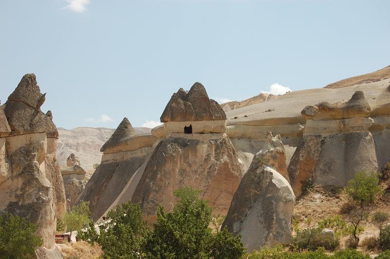 Tufowe grzybki w Zelve260.jpg